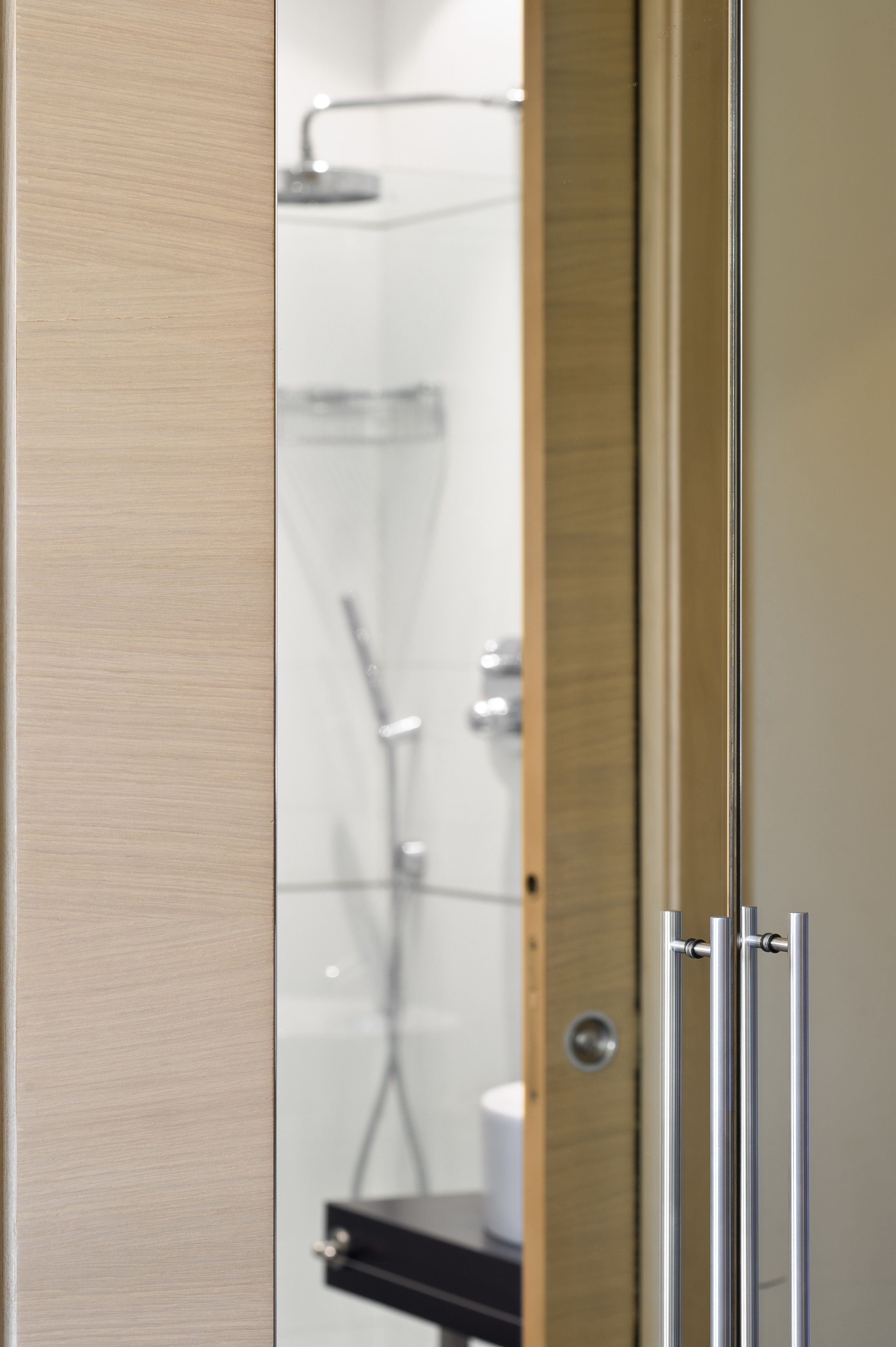 standard room, 1 single bed, non smoking | minibar, in-room safe, desk, laptop workspace