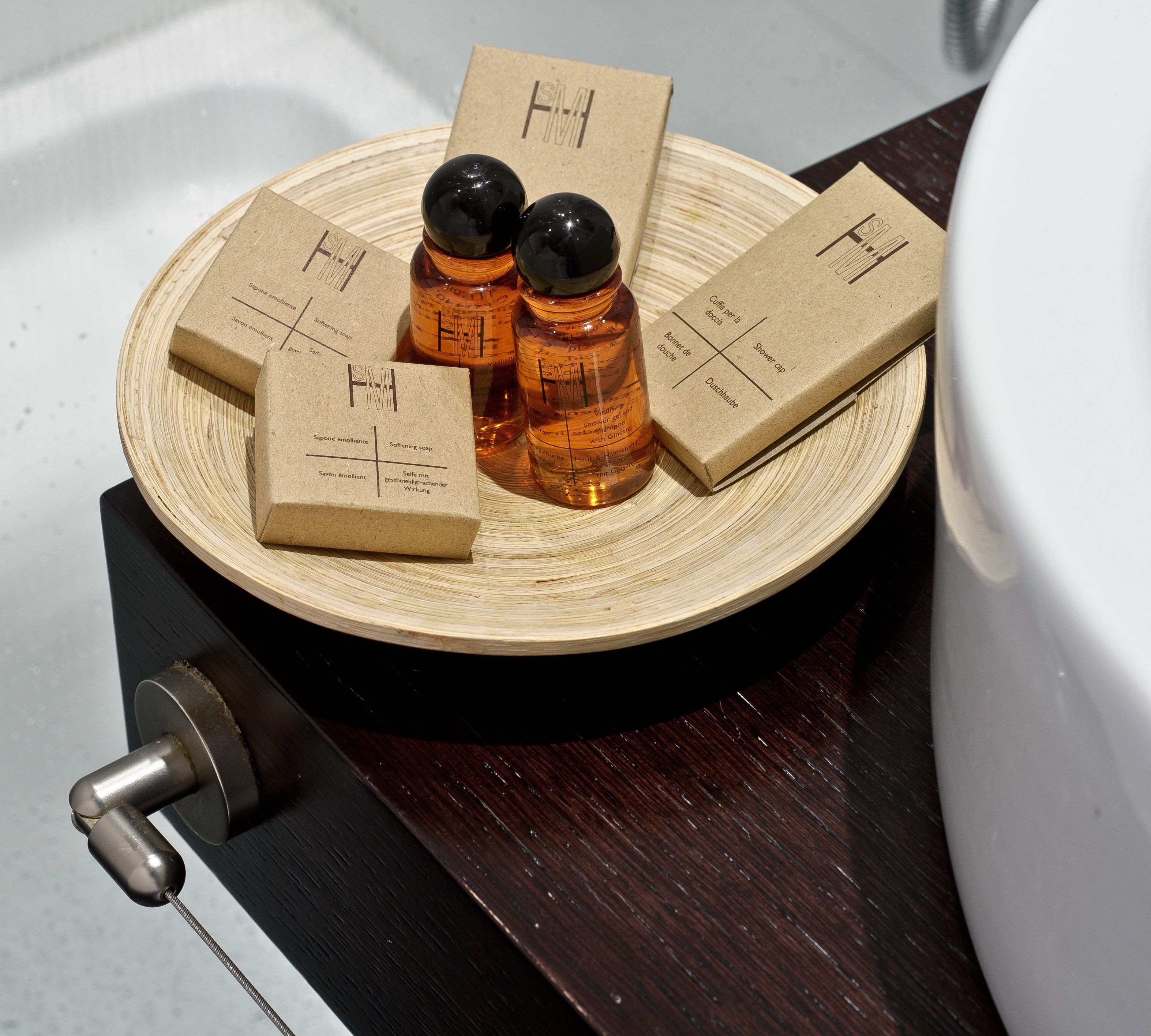 shower, free toiletries, hair dryer, bidet