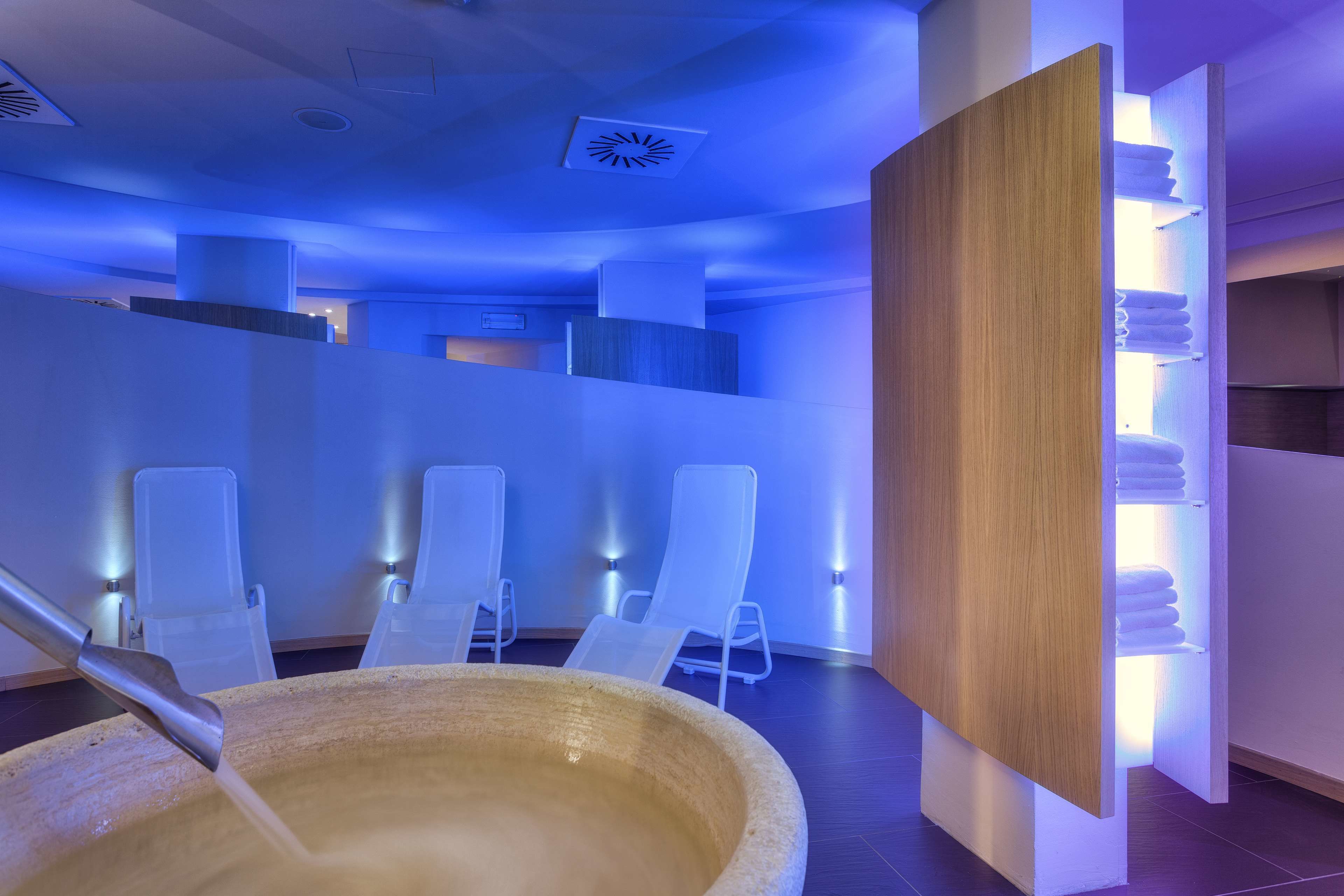 turkish bath/hammam, body treatments, aromatherapy, deep-tissue massages