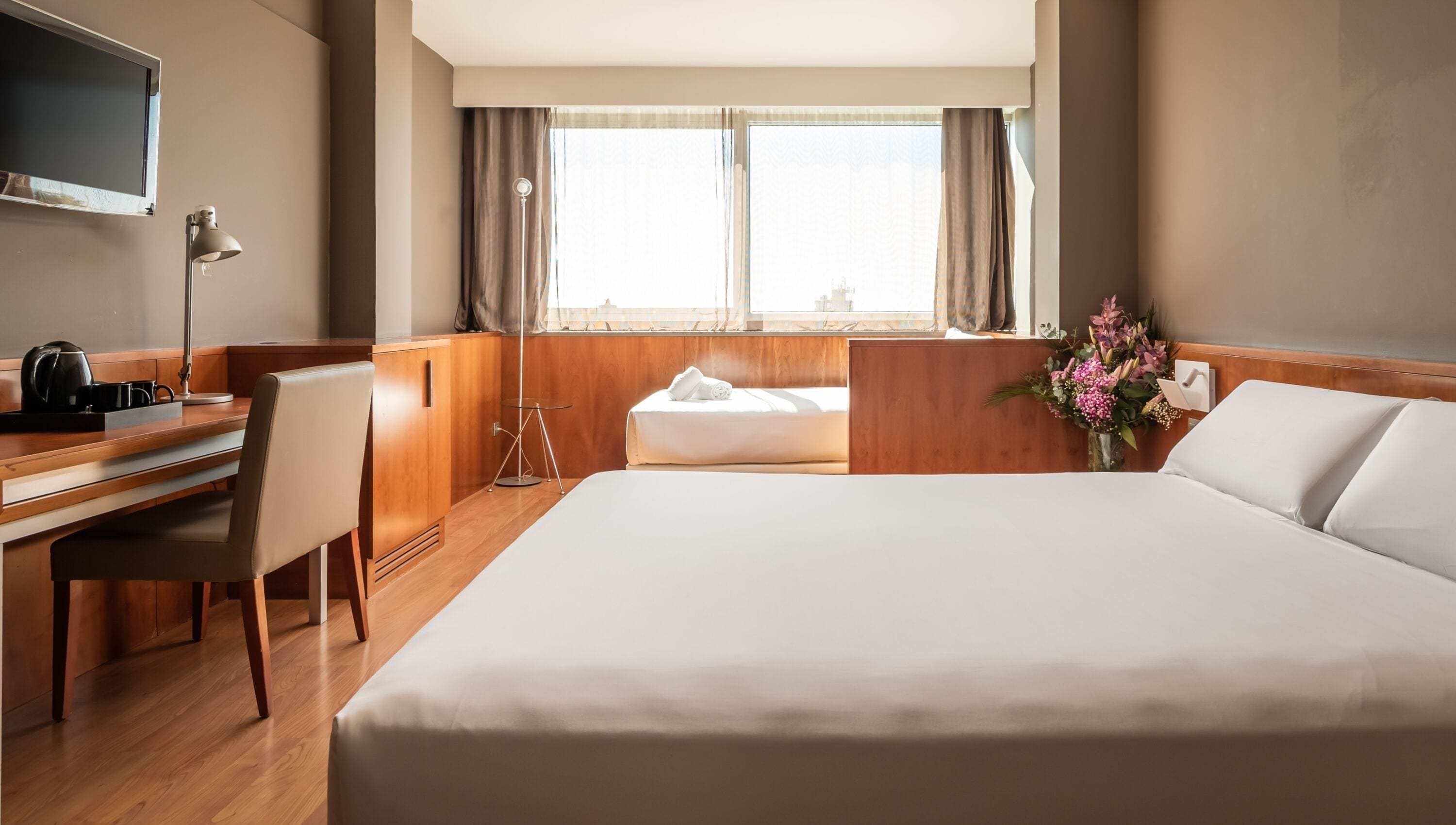 minibar, in-room safe, desk, blackout curtains