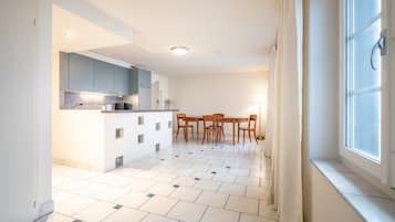 1 Schlafzimmer, Minibar, Zimmersafe, individuell dekoriert