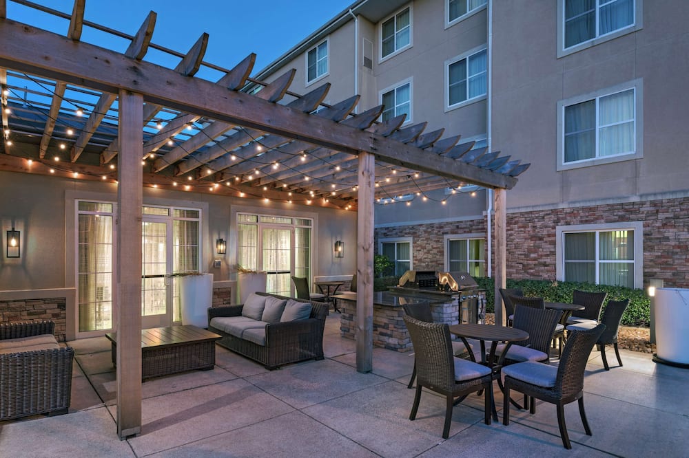 Homewood Suites by Hilton College Station
