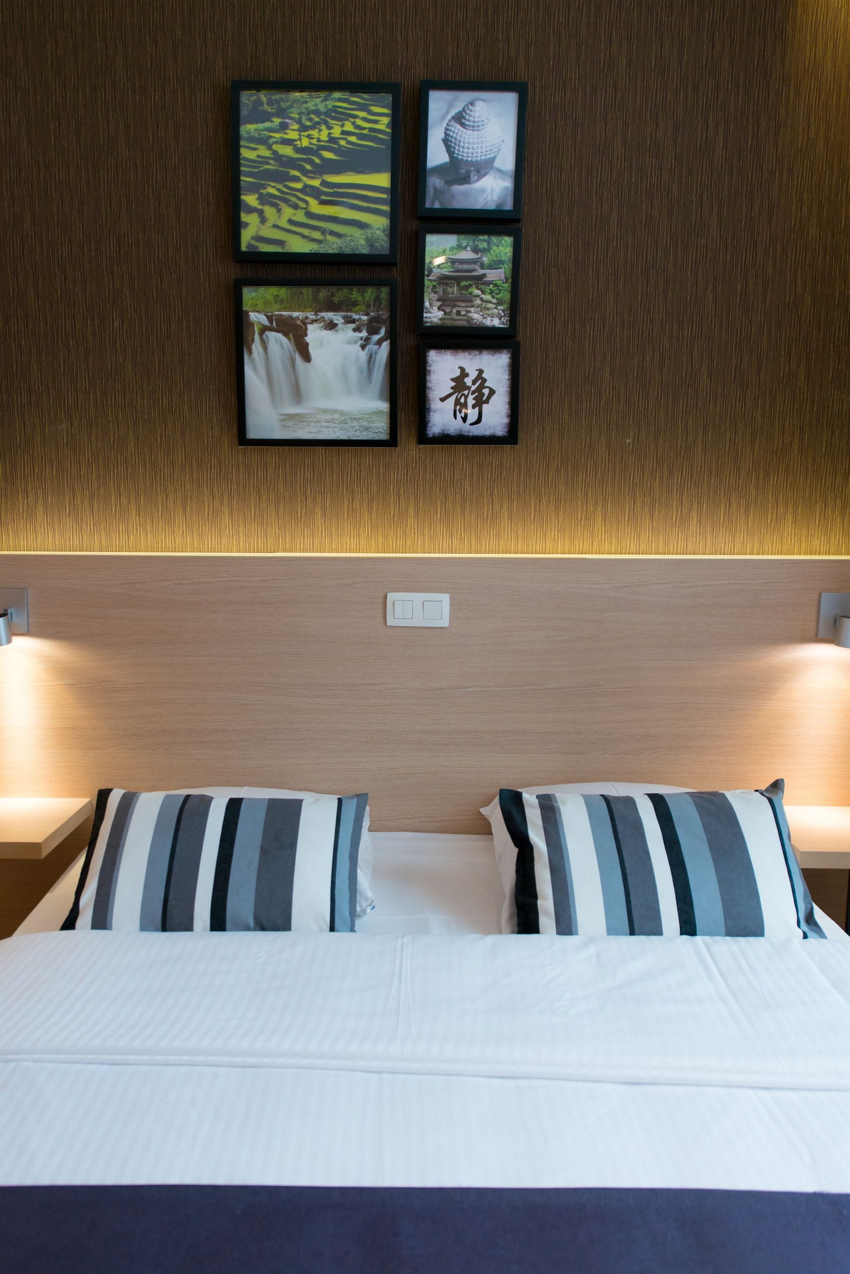 Select Comfort beds, in-room safe, desk, soundproofing