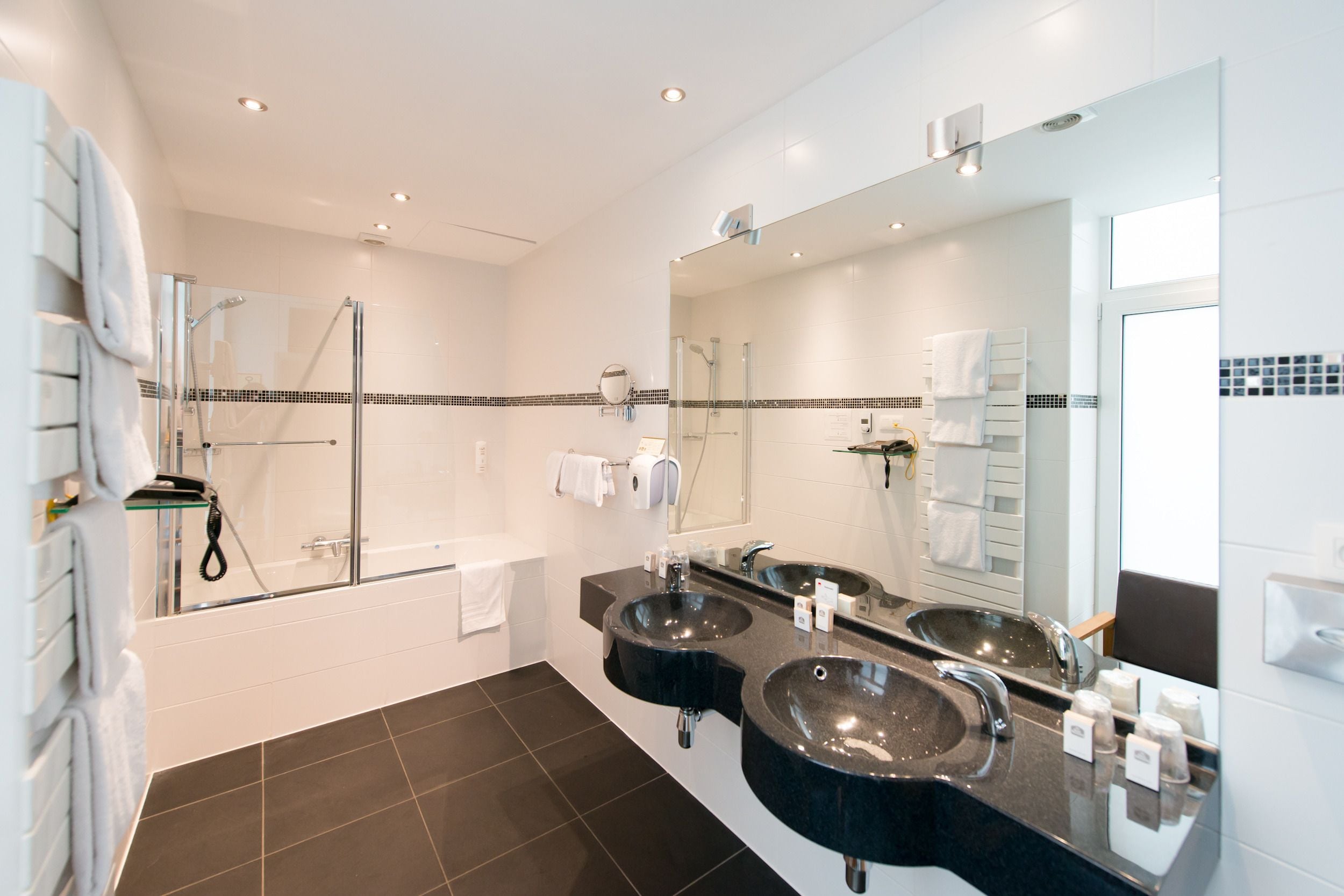 select comfort beds, in-room safe, desk, soundproofing