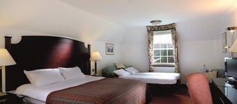 Macdonald Forest Hills Hotel & Spa