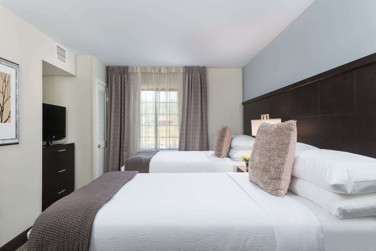 In-room safe, desk, iron/ironing board, free WiFi