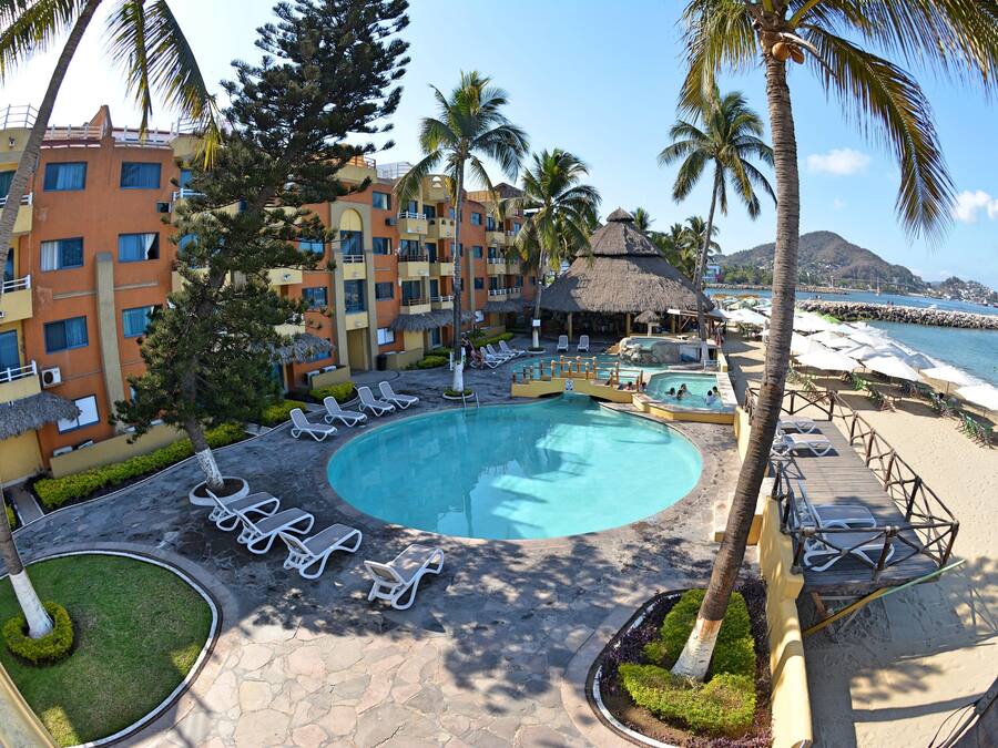 2 outdoor pools, open 9:00 AM to 9:30 PM, pool umbrellas, sun loungers
