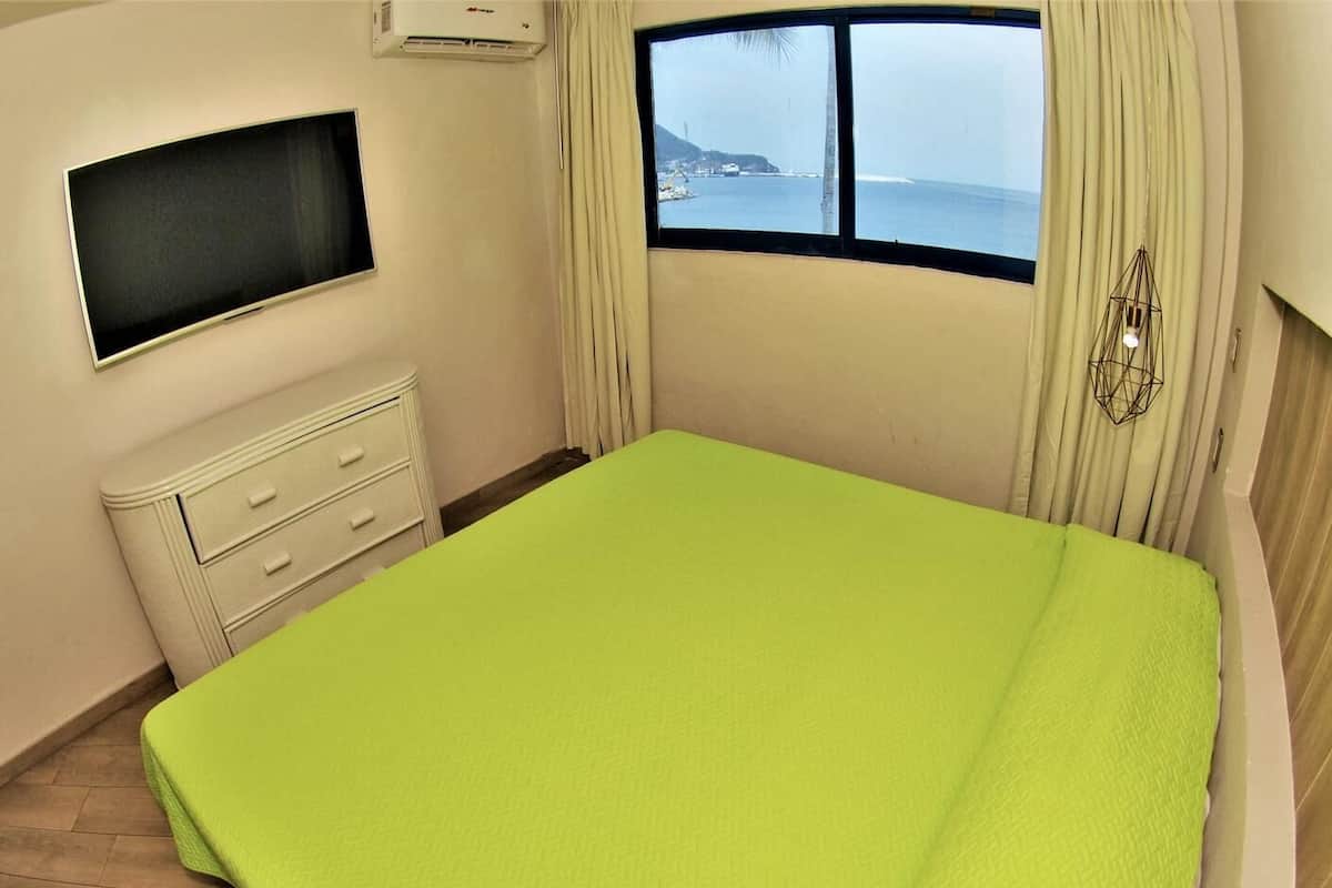 2 chambres, couette en duvet d'oie, fer et planche Ă repasser