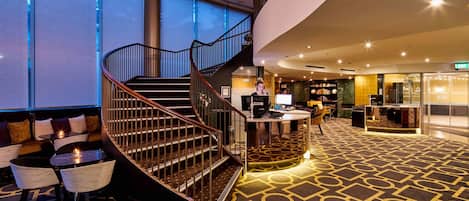 Mostrador para check-in y check-out