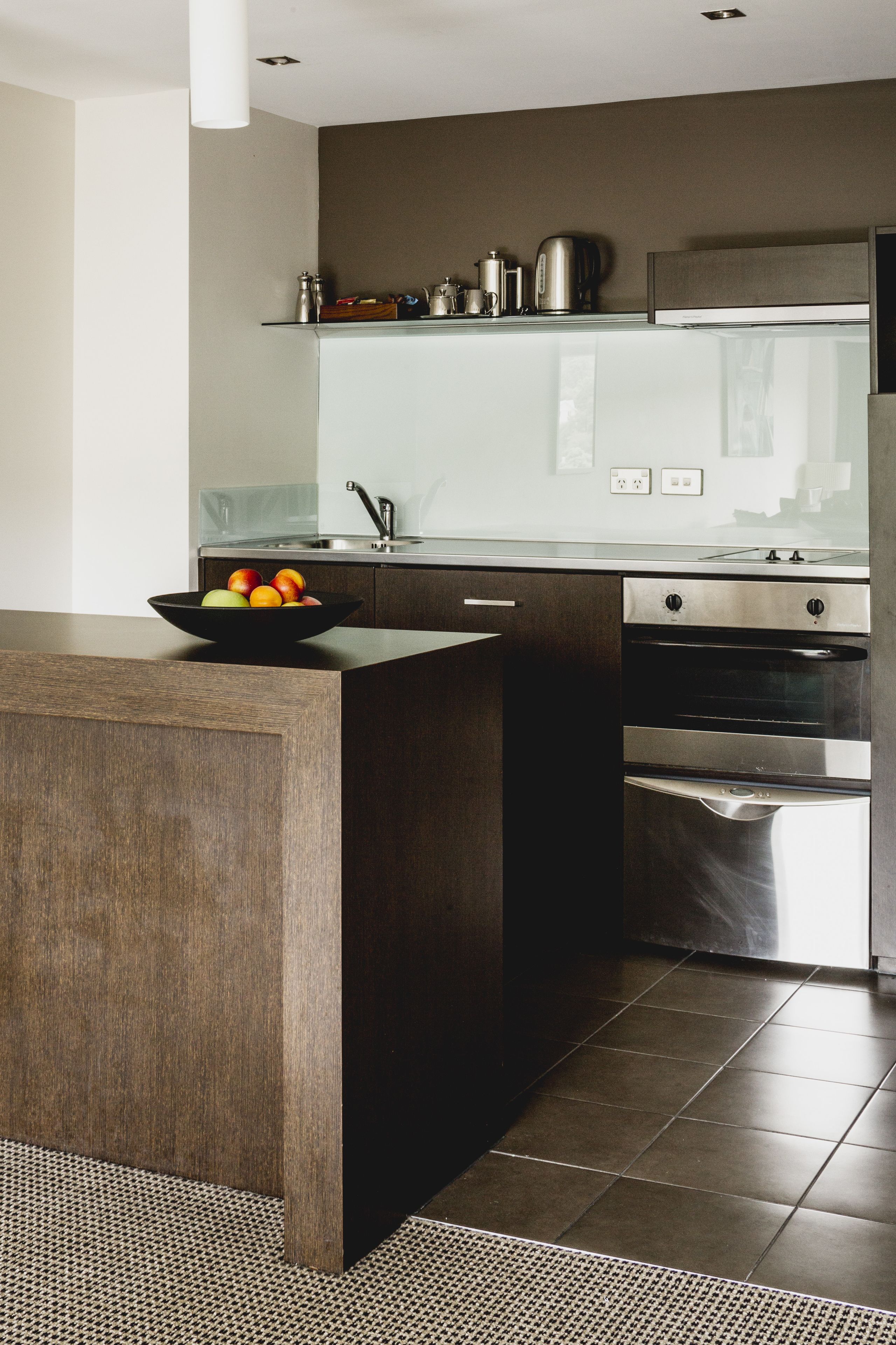 suite, 1 bedroom | private kitchen | fridge, coffee/tea maker, electric kettle