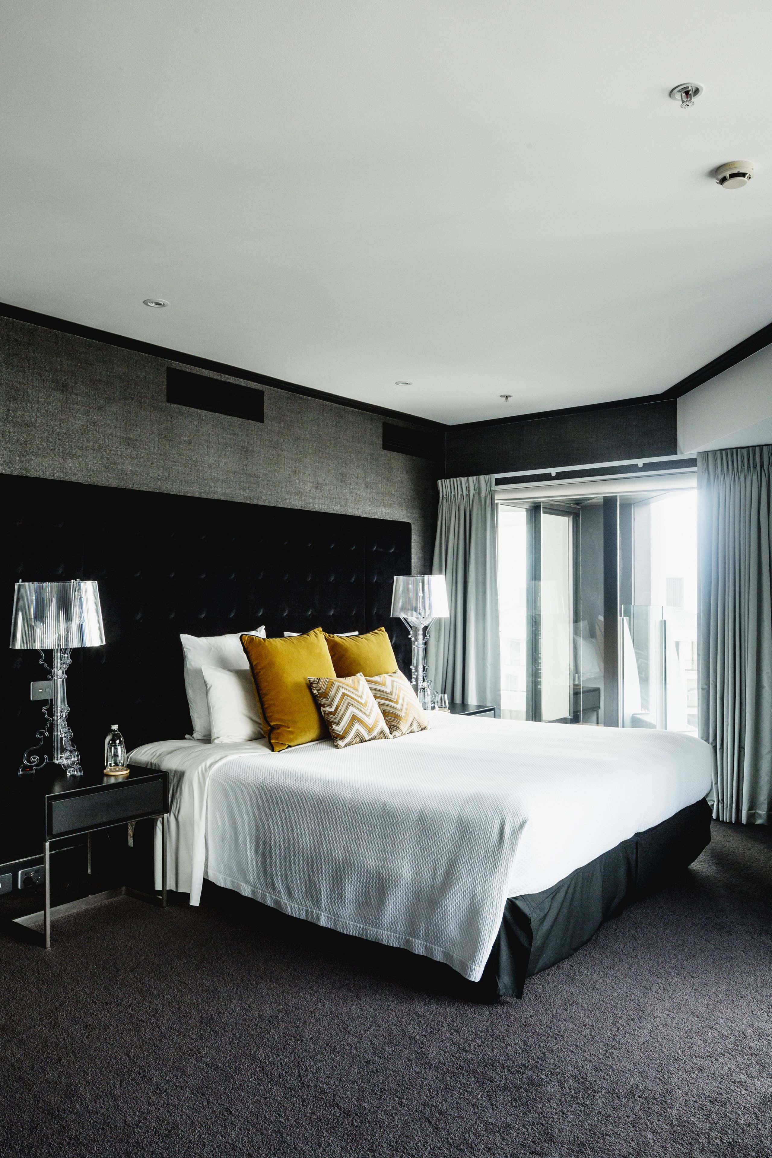 residence suite | premium bedding, minibar, in-room safe, desk