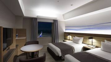1 bedroom, in-room safe, laptop workspace, blackout curtains