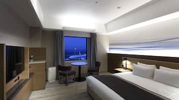 1 bedroom, in-room safe, laptop workspace, blackout drapes