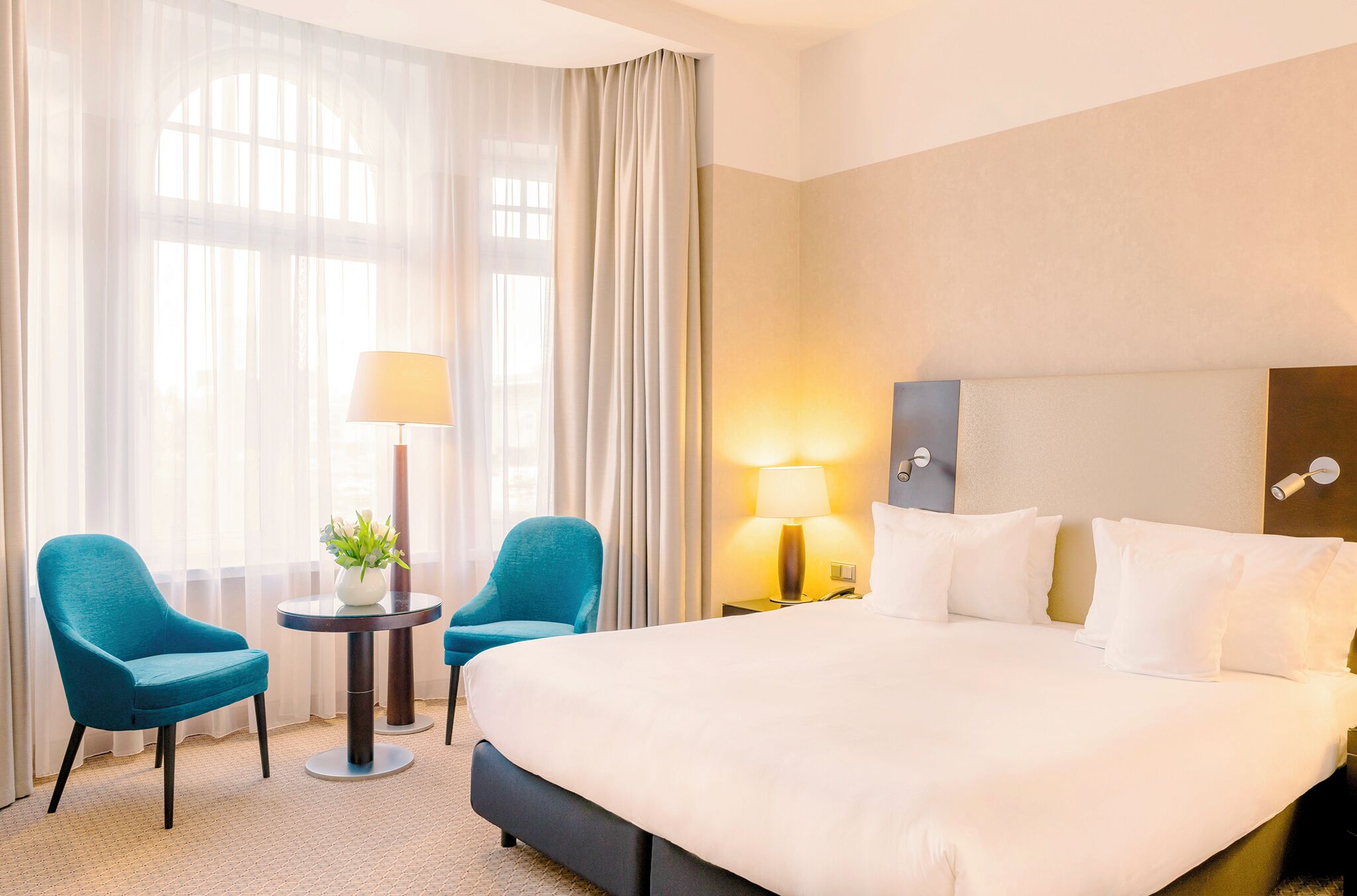 Camera Deluxe | Biancheria da letto ipoallergenica, minibar, cassaforte in camera