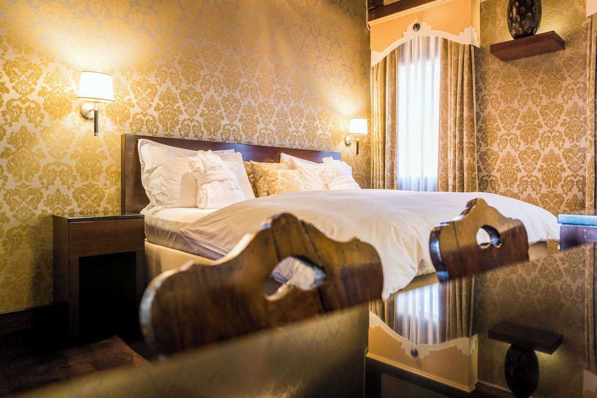 Suite | Down duvets, minibar, in-room safe, individually decorated
