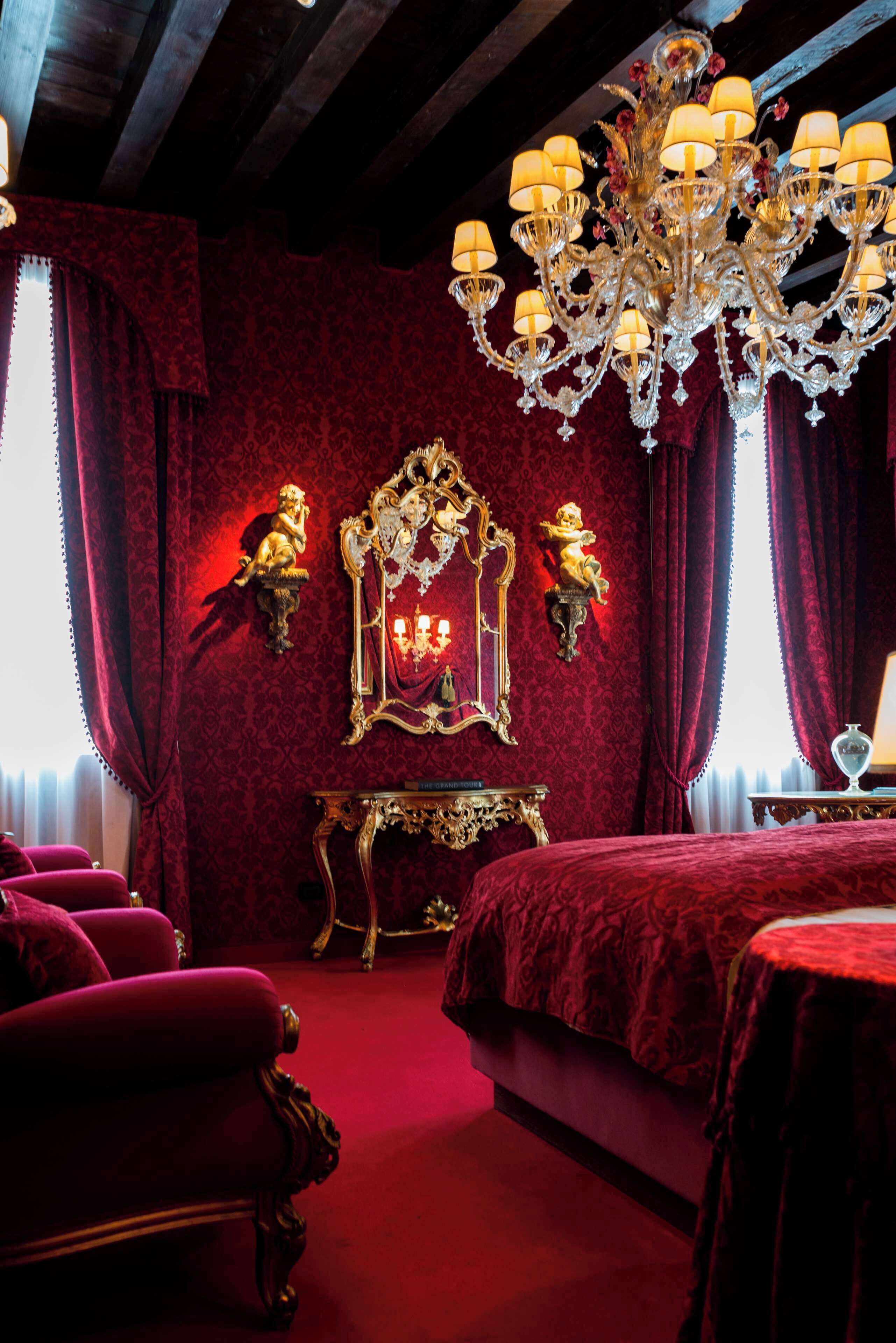 Couette en duvet d'oie, minibar, coffres-forts dans les chambres