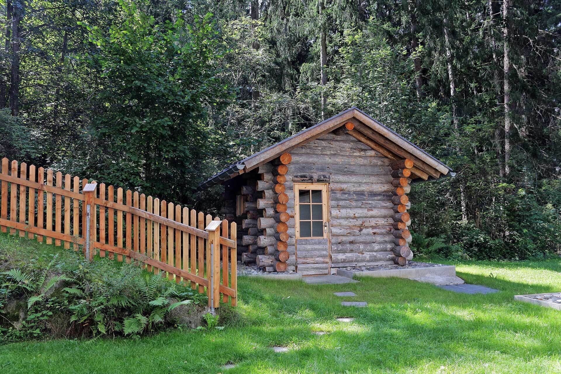 sauna, hot tub, steam room