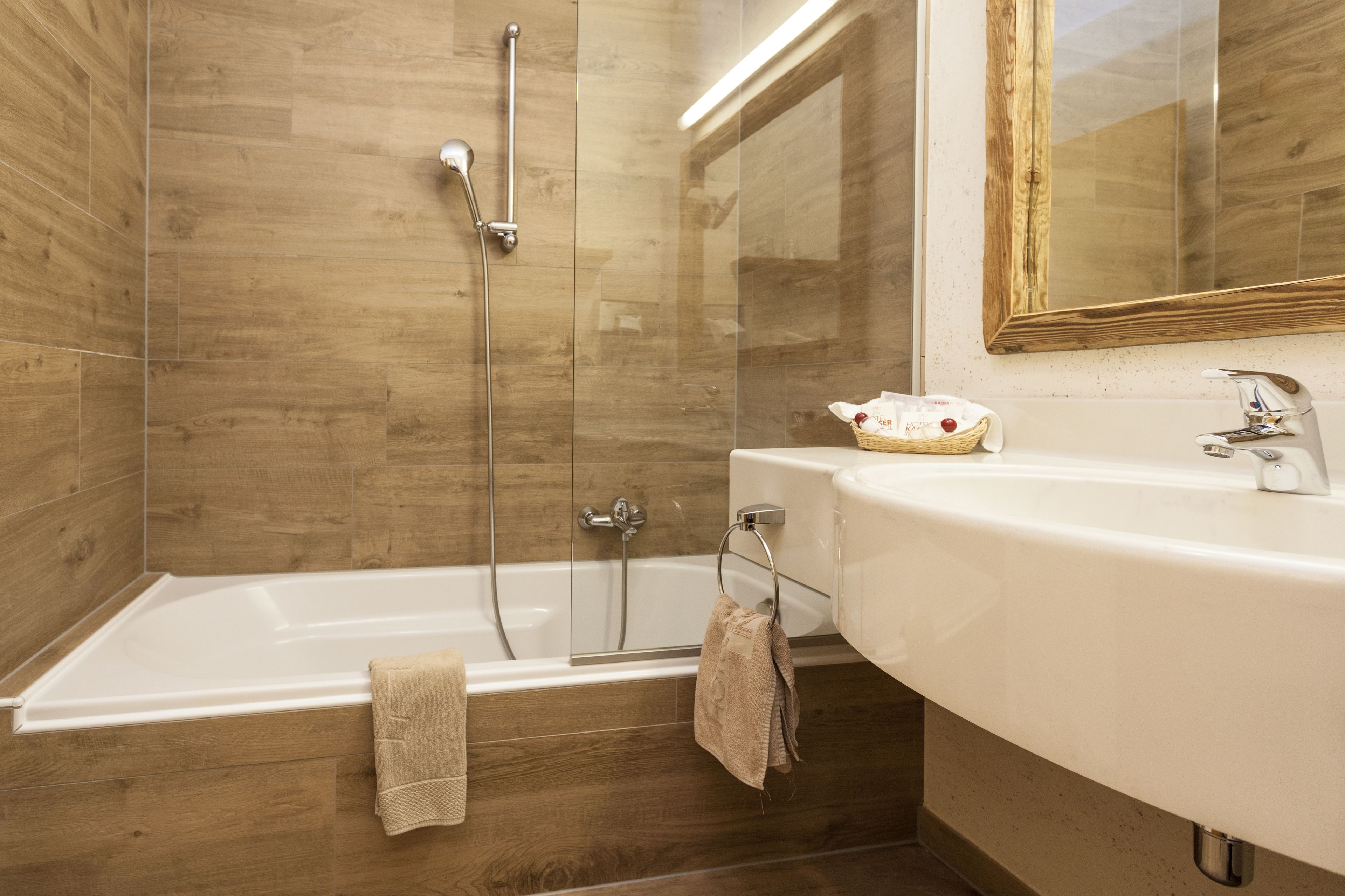 combined shower/bathtub, deep-soaking bathtub, eco-friendly toiletries