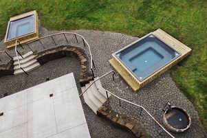 Bañera de hidromasaje exterior