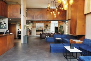 Lobby sitting area - Fosshotel Reykholt (Borgarnes)