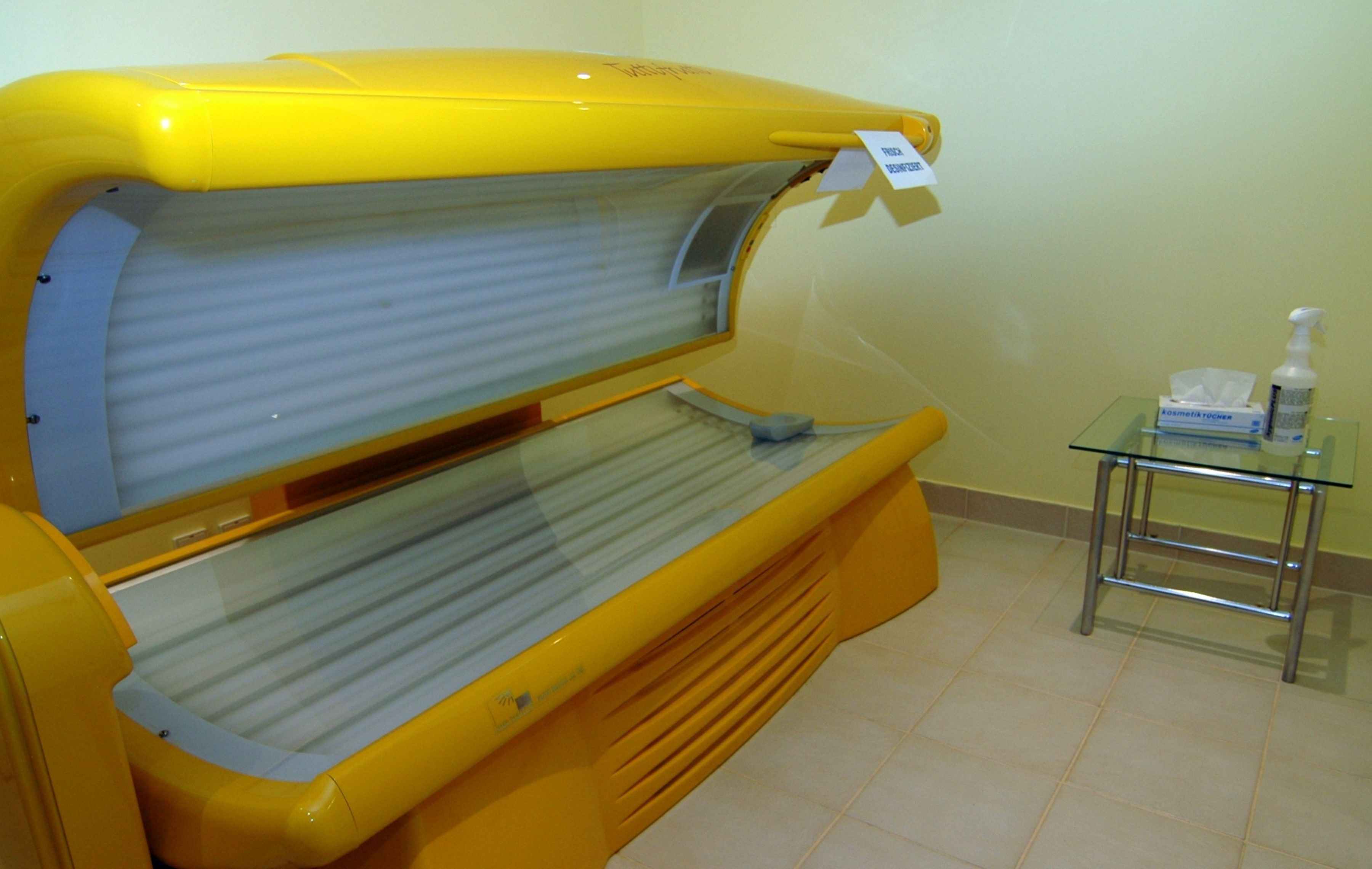 sauna, steam room, body treatments, hot stone massages, sports massages