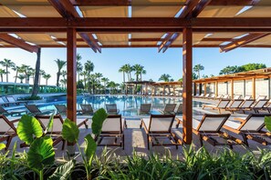 Indoor pool, outdoor pool