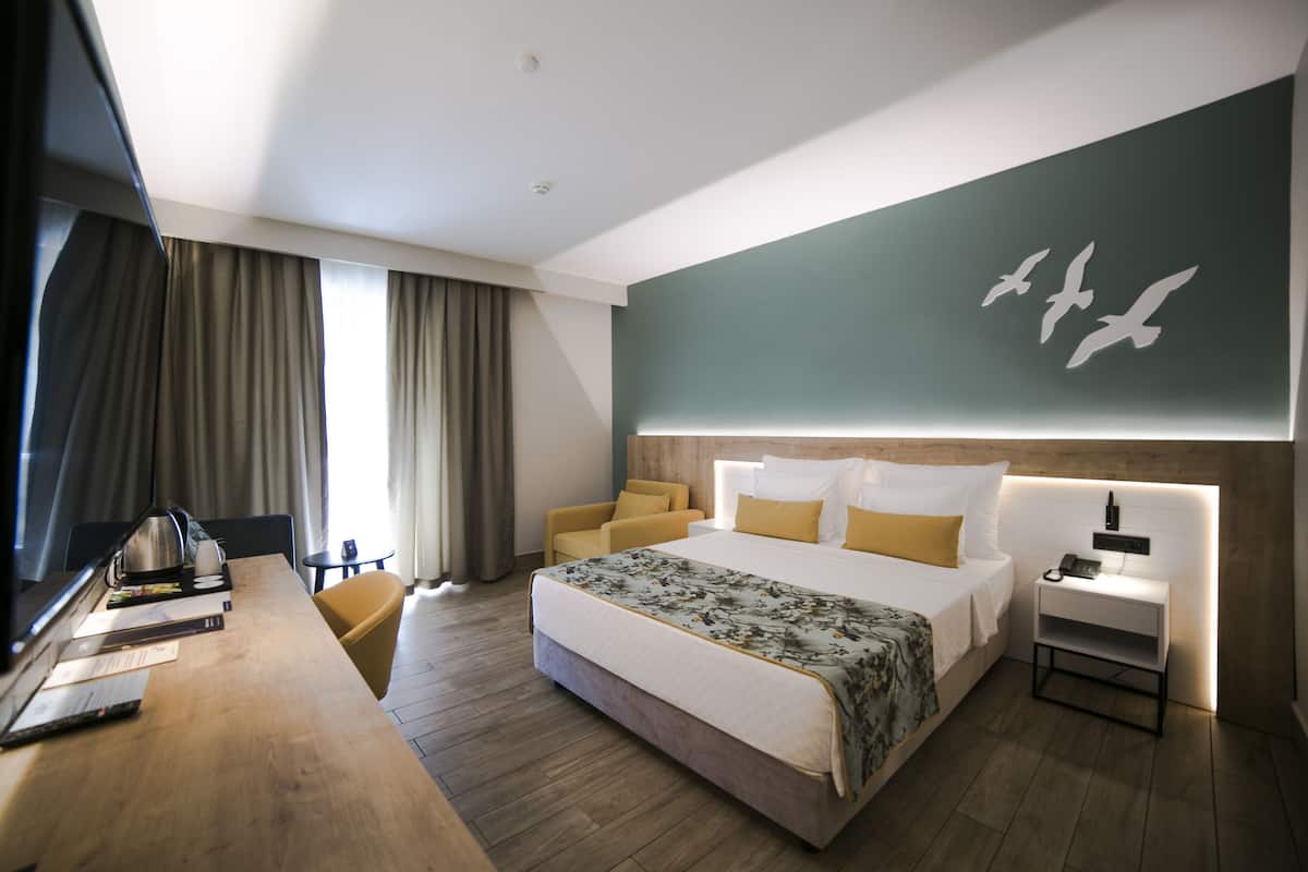 Superior Triple Room