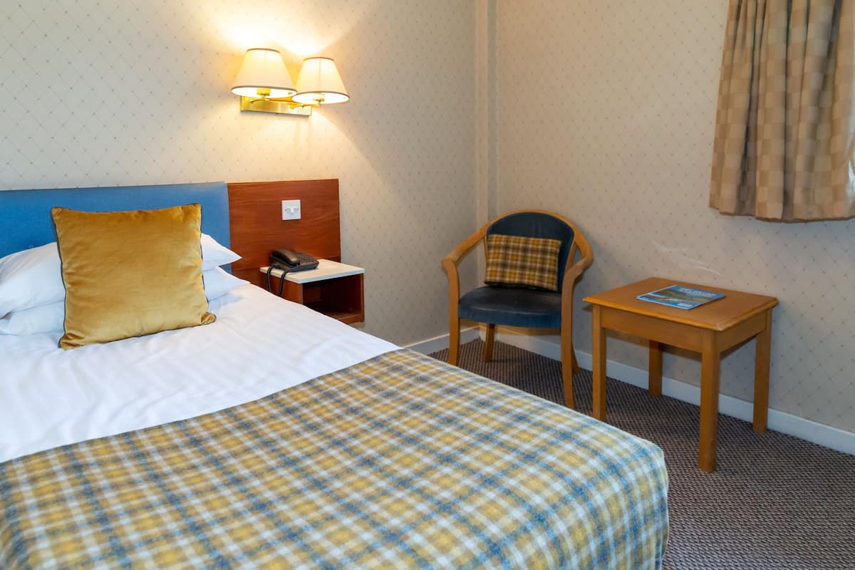 Classic Single Room | Desk, iron/ironing board, free cots/infant beds, free WiFi