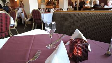 Daily full breakfast (GBP 14.50 per person)