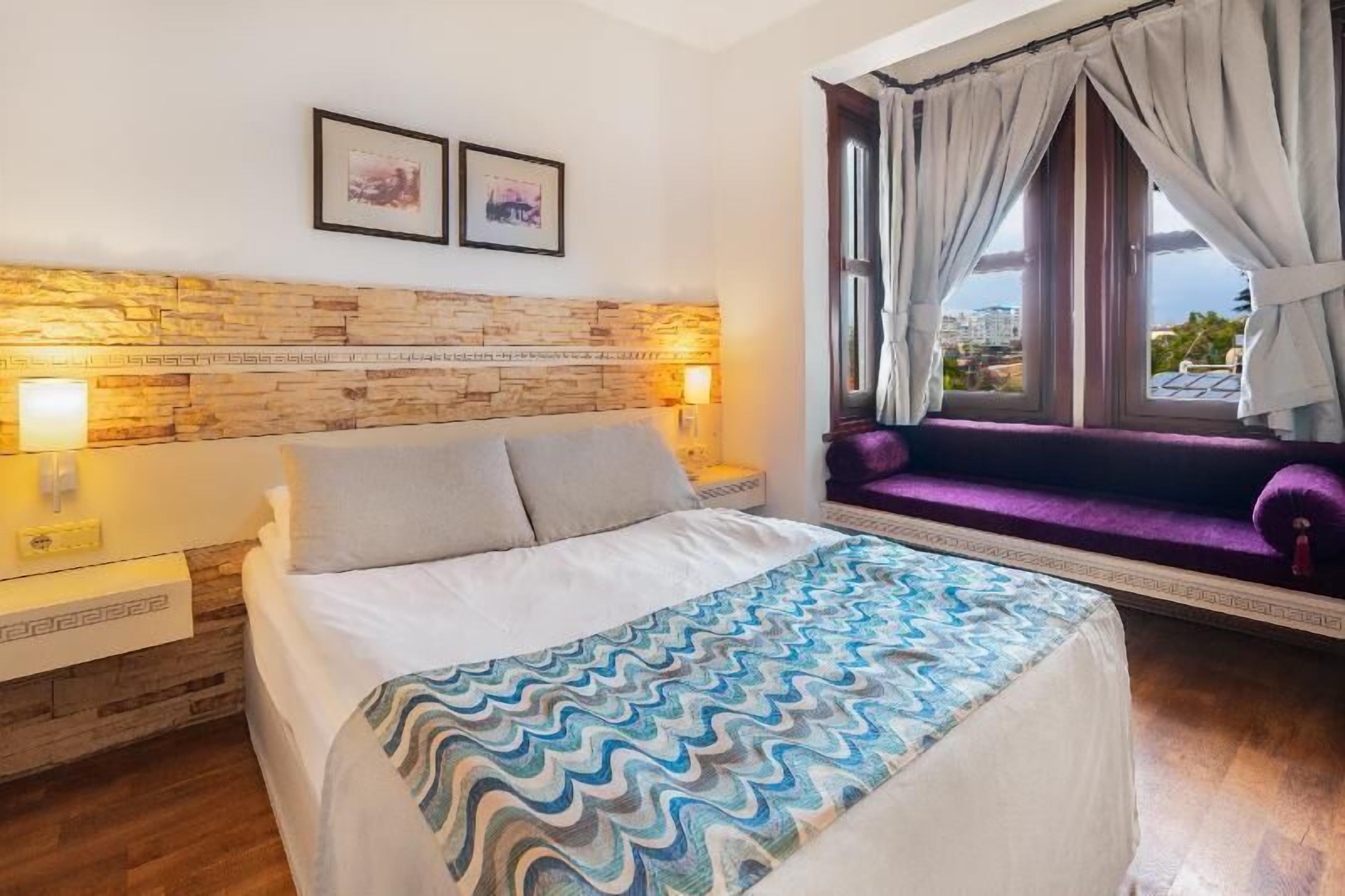 Minibar, safe på rommet, individuelt dekorert og individuelt innredet