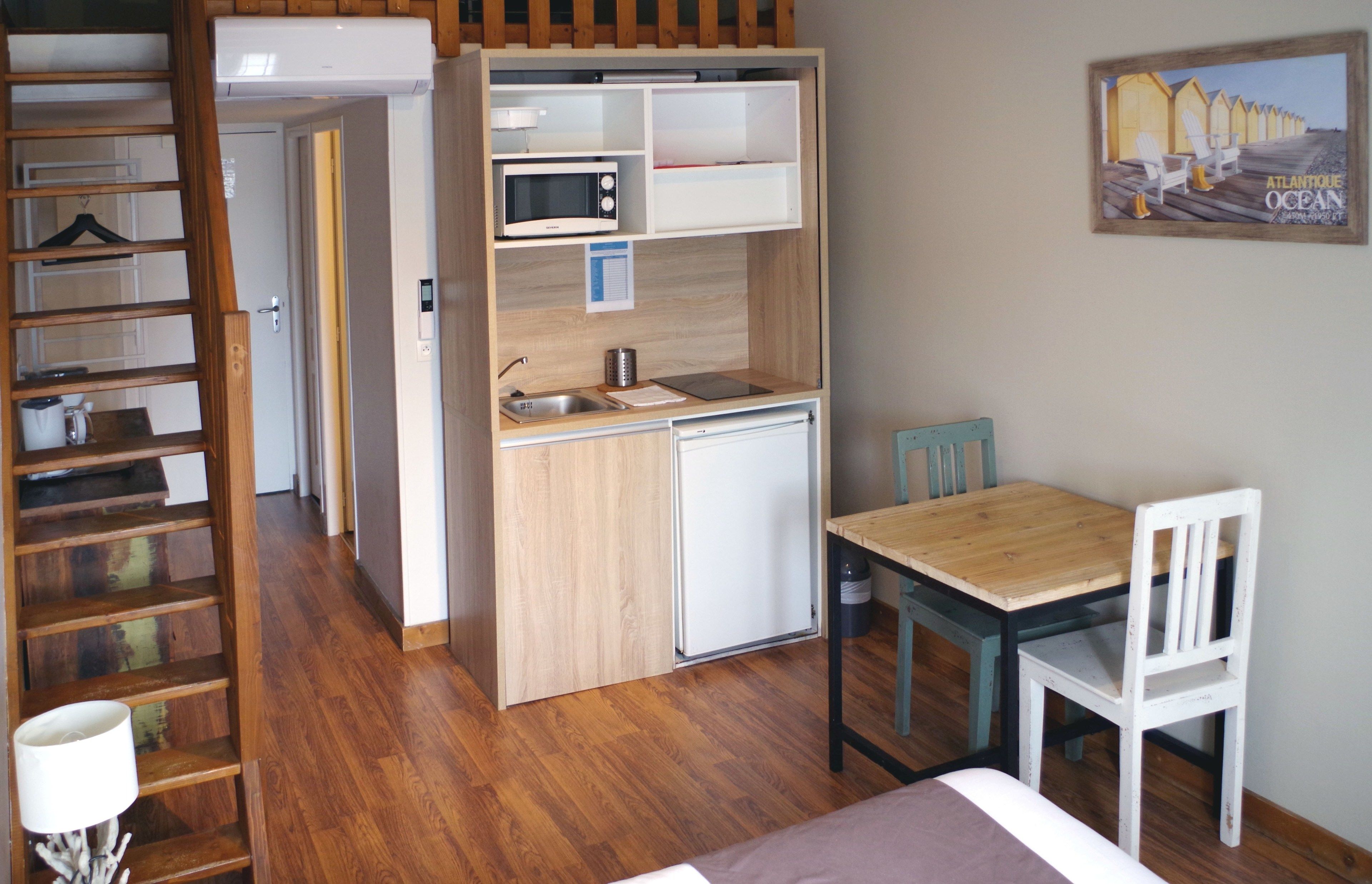 studio | free wifi, bed sheets