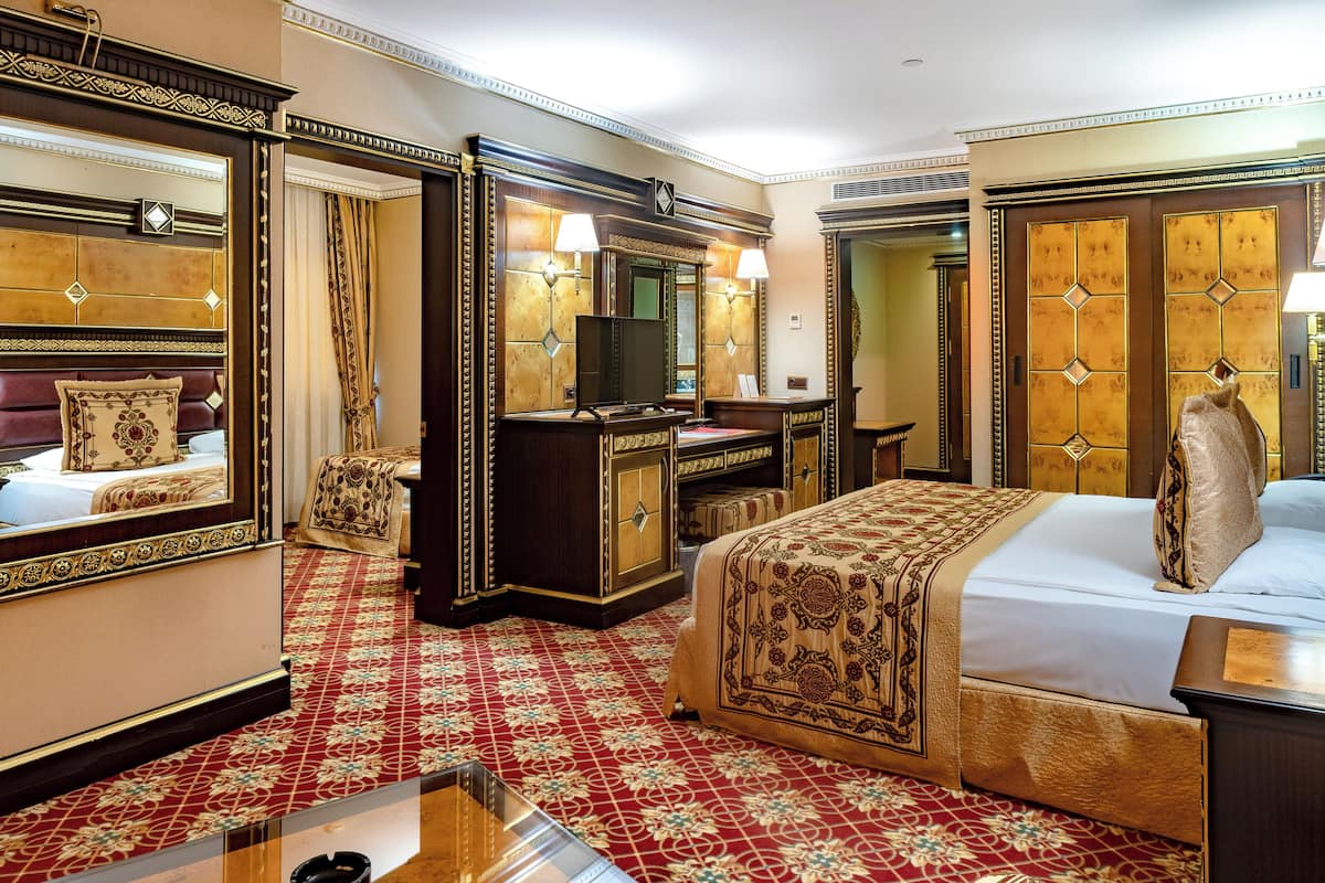 Family Room, 2 Bedrooms | In-room safe, desk, blackout drapes, WiFi (free)