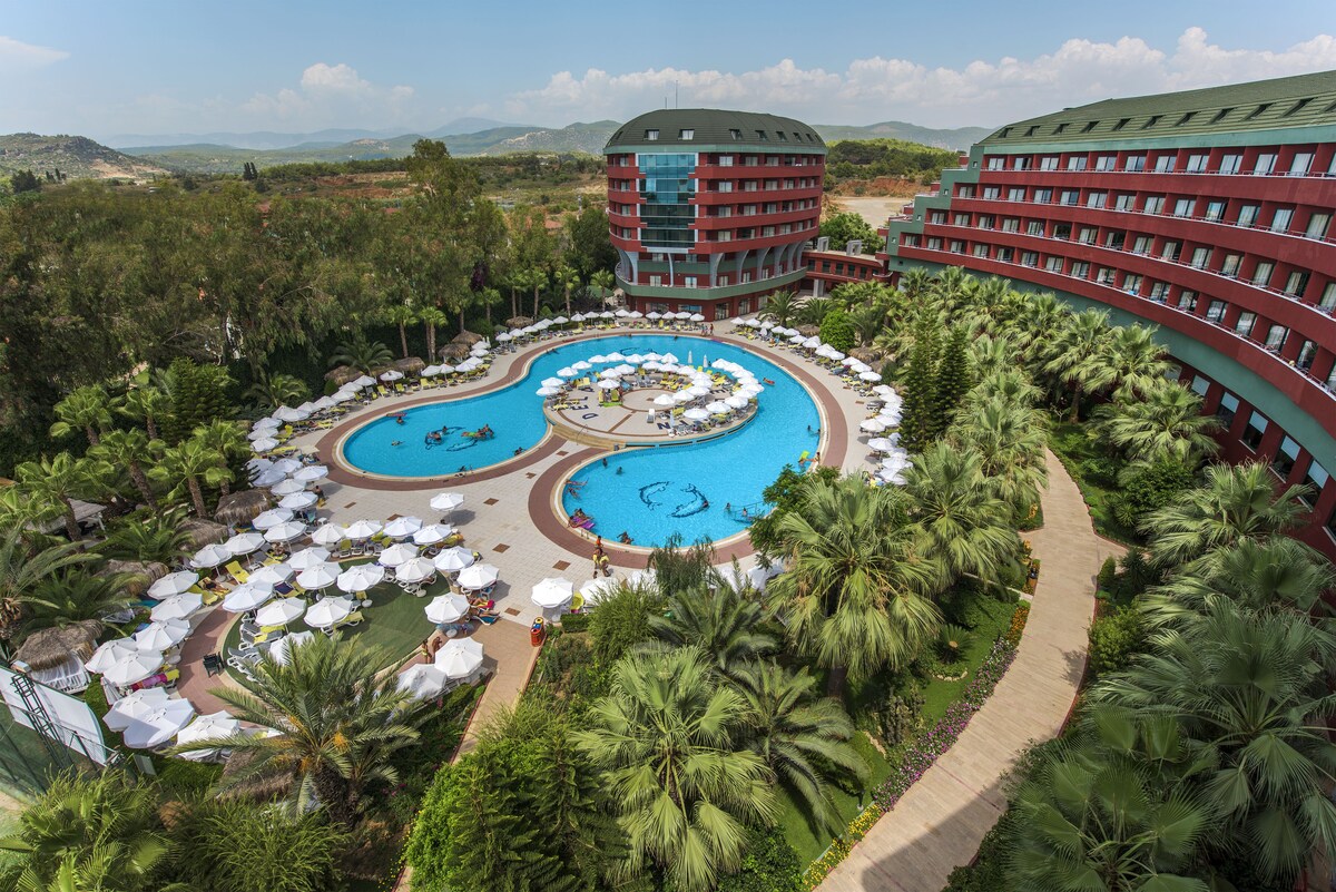 Delphin Deluxe Resort Alanya Transfer