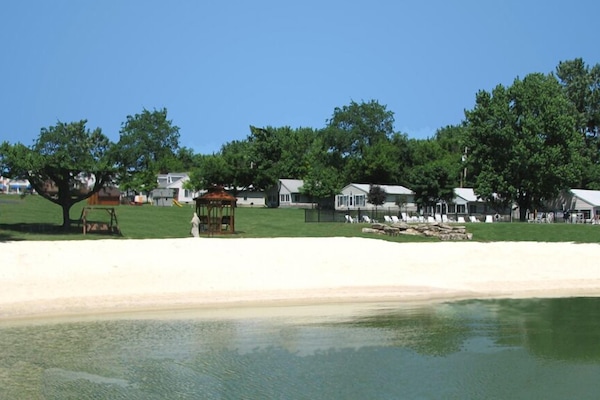 Private beach, beach towels, scuba diving, water skiing