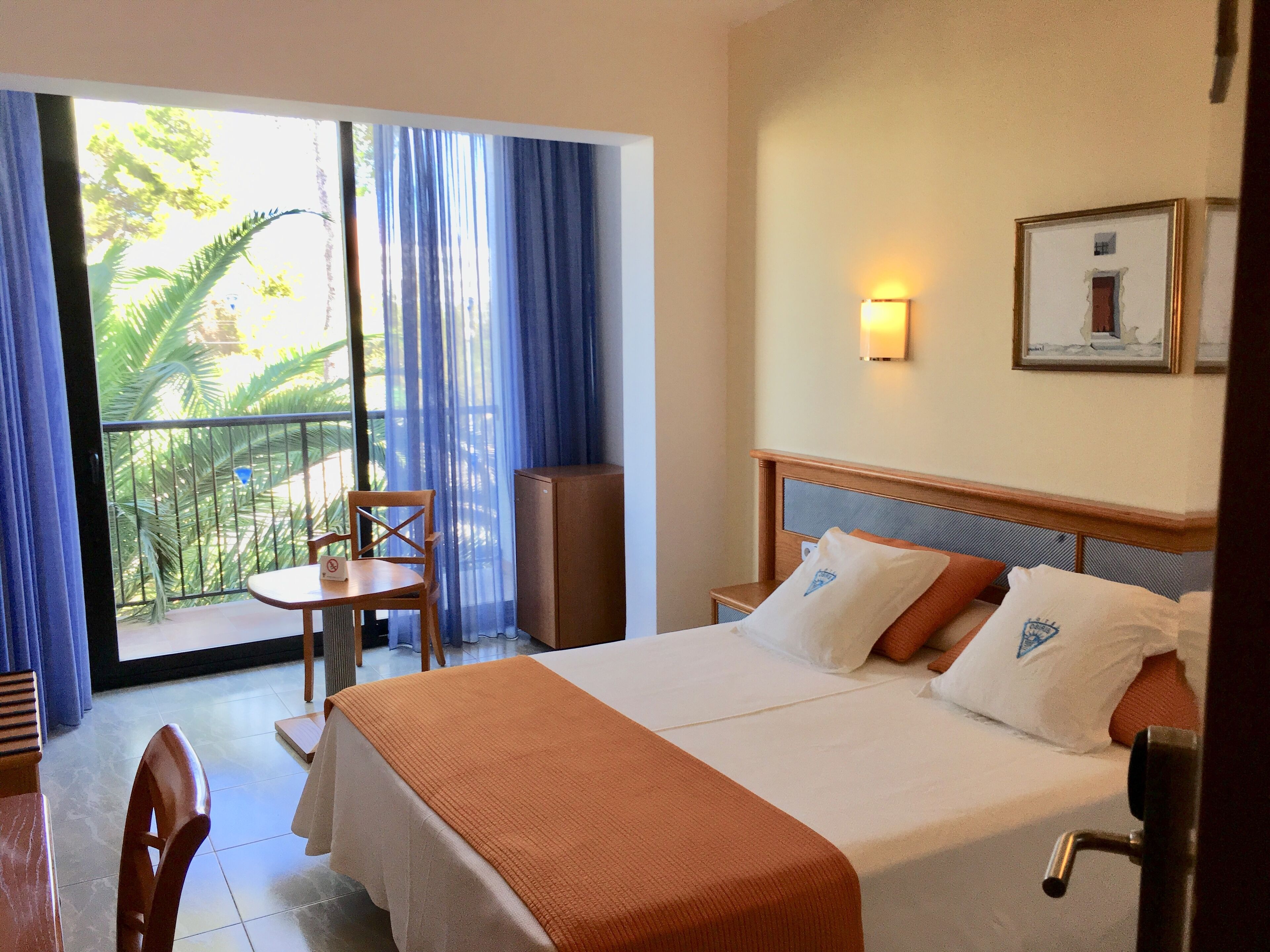 In-room safe, desk, blackout curtains, soundproofing
