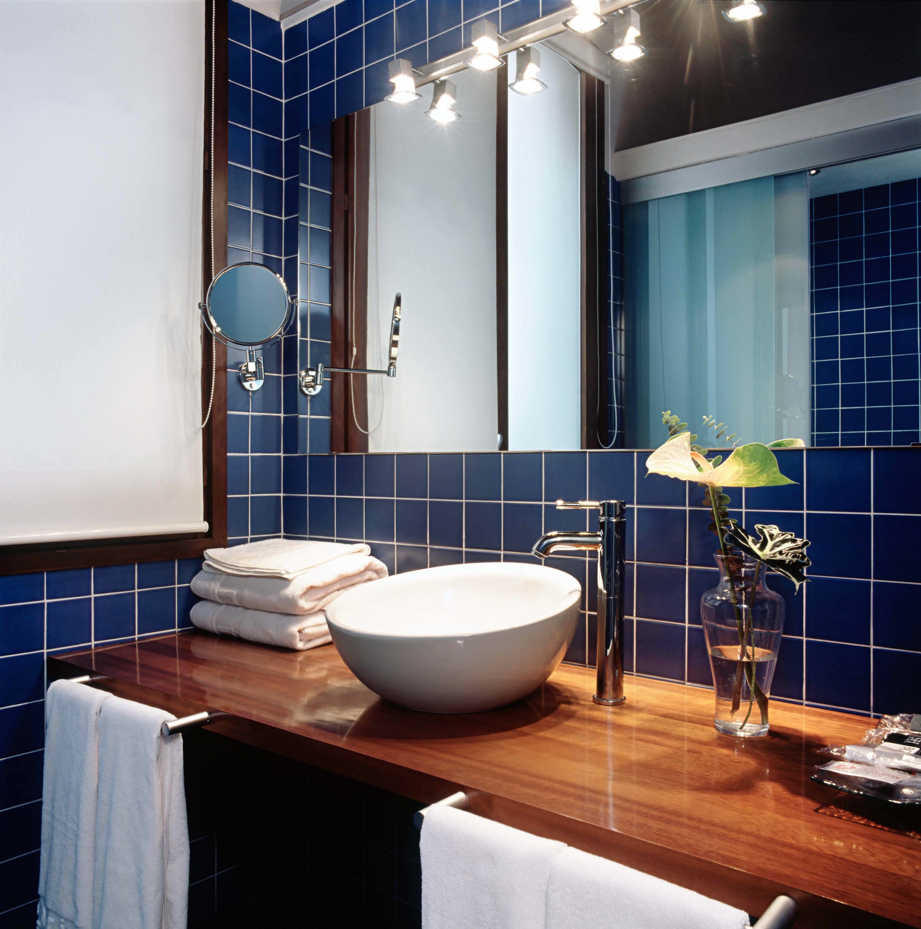 grand suite | bathroom sink