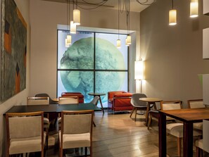 Daily buffet breakfast for a fee - Mercer House Bòria Bcn (Barcelona)