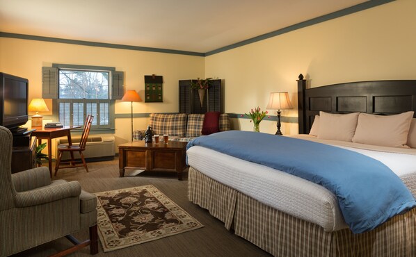 Silitysrauta/-lauta, ilmainen Wi-Fi, vuodevaatteet, herätyskellot