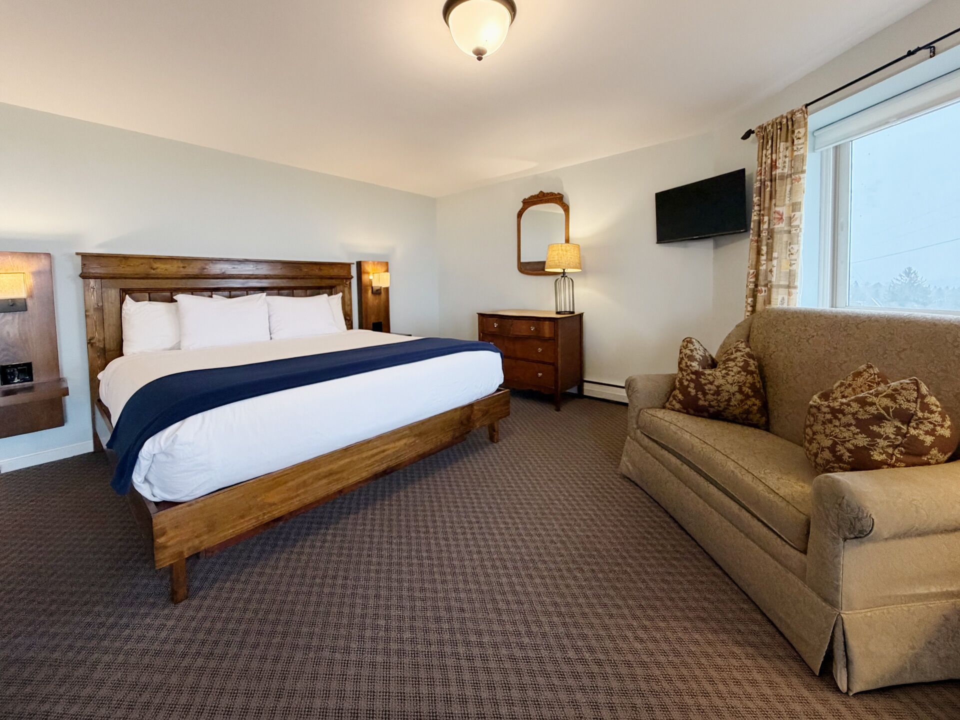 Chambre Premium, 1 très grand lit, vue montagne, côté montagne | Literie de qualité supérieure, couette en duvet d'oie