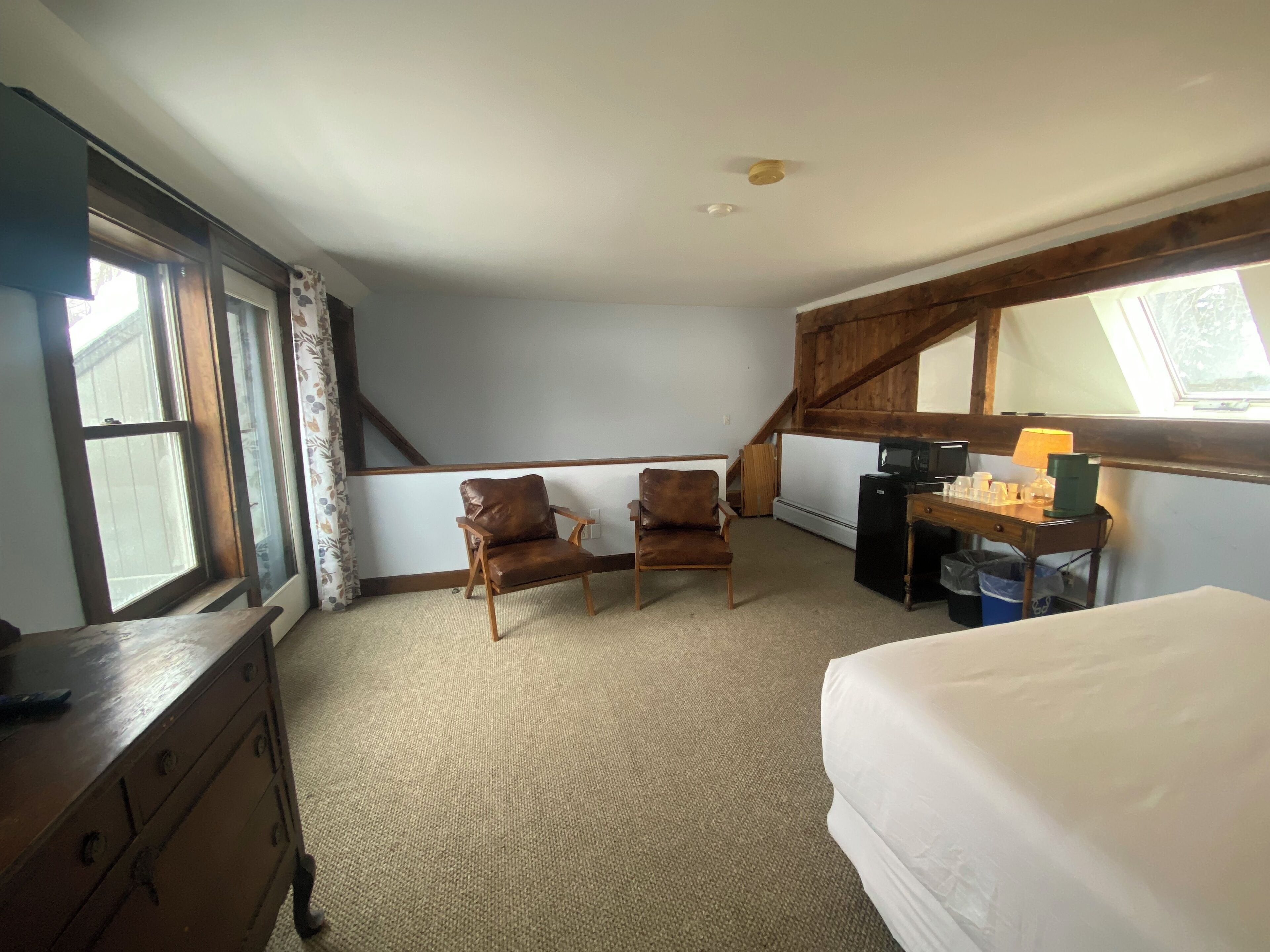 Cozy Queen | Ropa de cama de alta calidad, edredón y decoración personalizada 