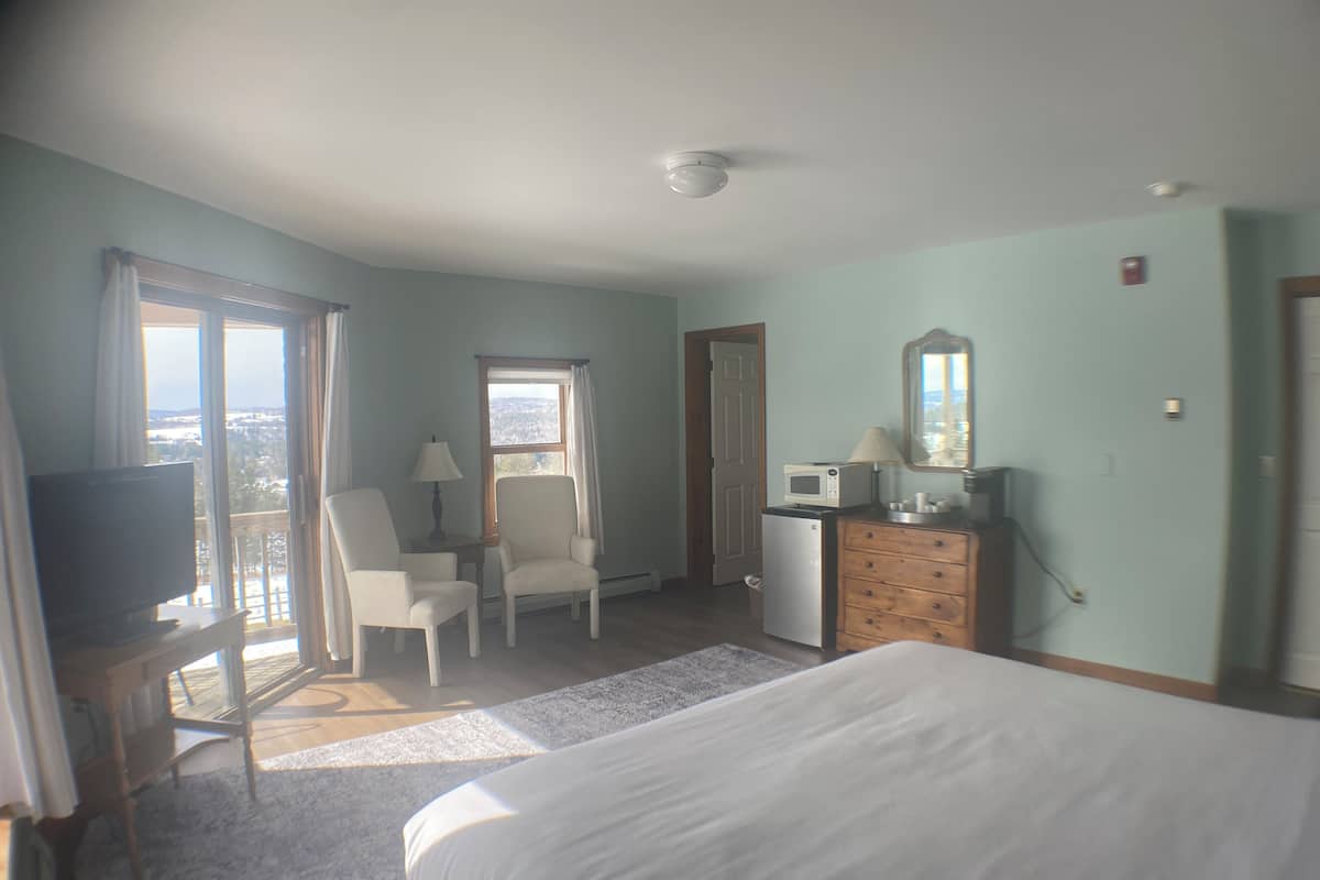 Chambre Premium, 1 trÚs grand lit, vue montagne, cÎté montagne