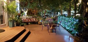 Deluxe Room, 1 King Bed | Terrace/patio