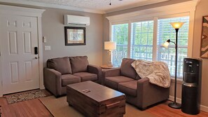 Executive Suite | Living area