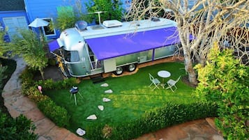 华丽活动屋 | 防过敏的被褥、加厚床垫、特色装修、特色家居