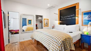 Standard Room, 1 Queen Bed | Hypo-allergenic bedding, pillowtop beds, individually decorated