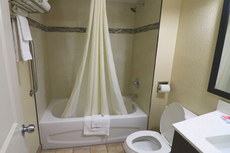 Econo Lodge Inn Suites Gatlinburg at the Convention Center - Image 32