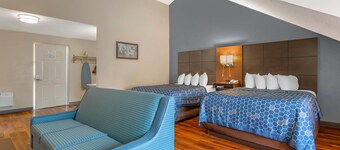 Econo Lodge Inn & Suites Gatlinburg at the Convention Center