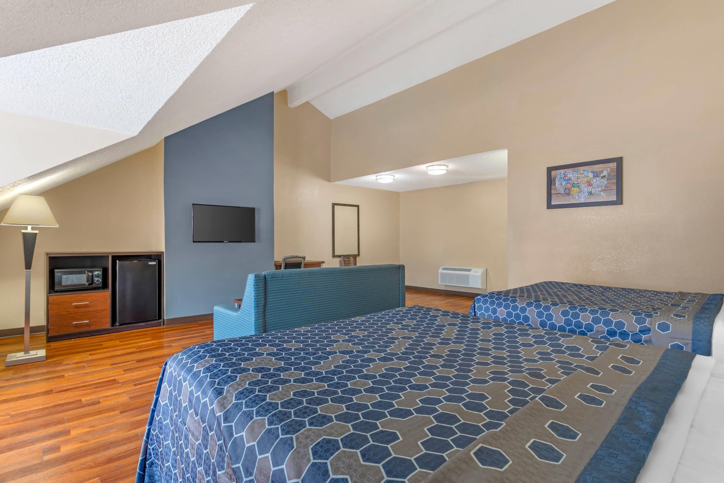 iron/ironing board, free wifi, bed sheets, alarm clocks