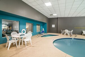 Indoor pool, sun loungers