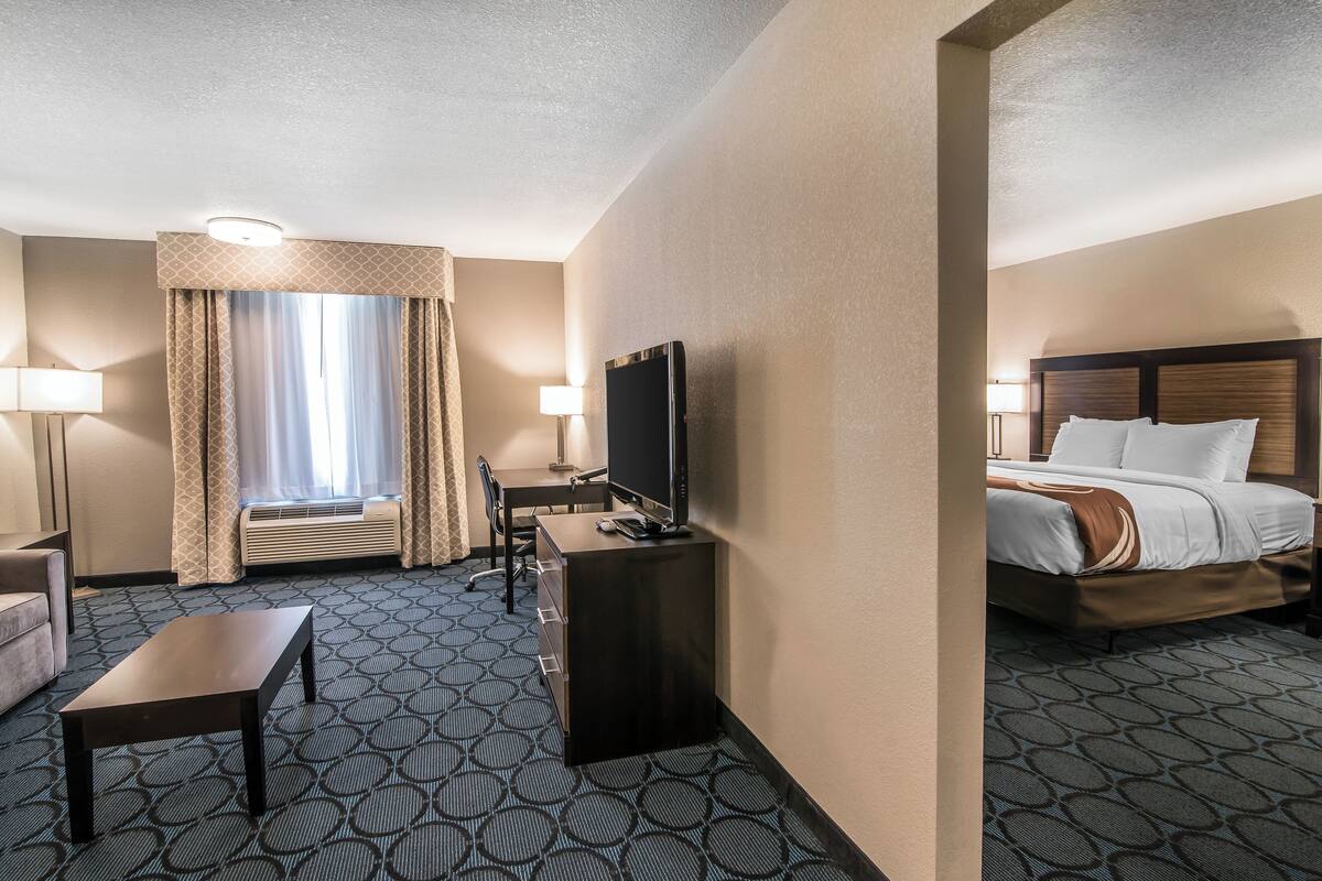 Premium bedding, pillowtop beds, desk, laptop workspace